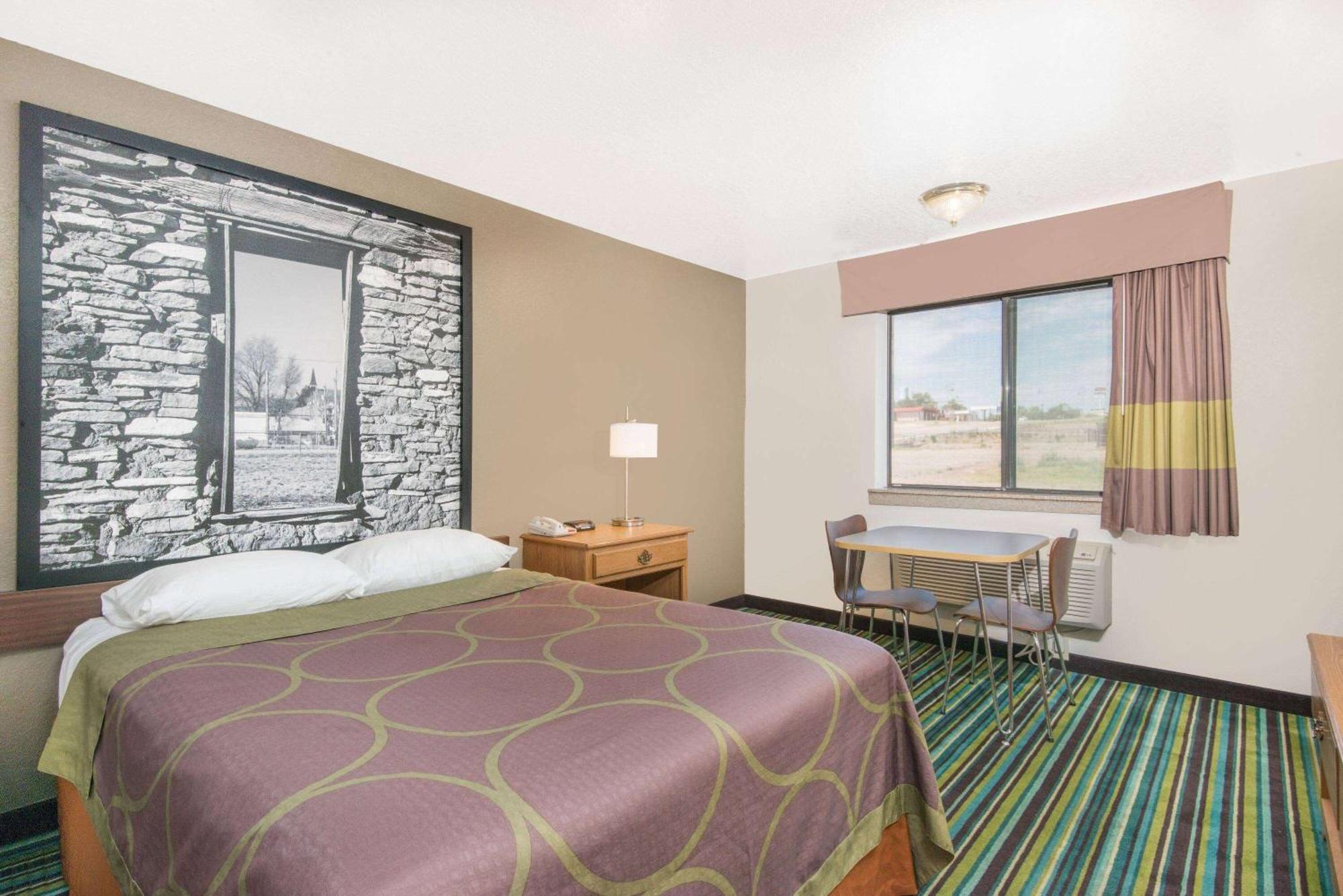 Hotel Super 8 By Wyndham Santa Rosa Exteriér fotografie