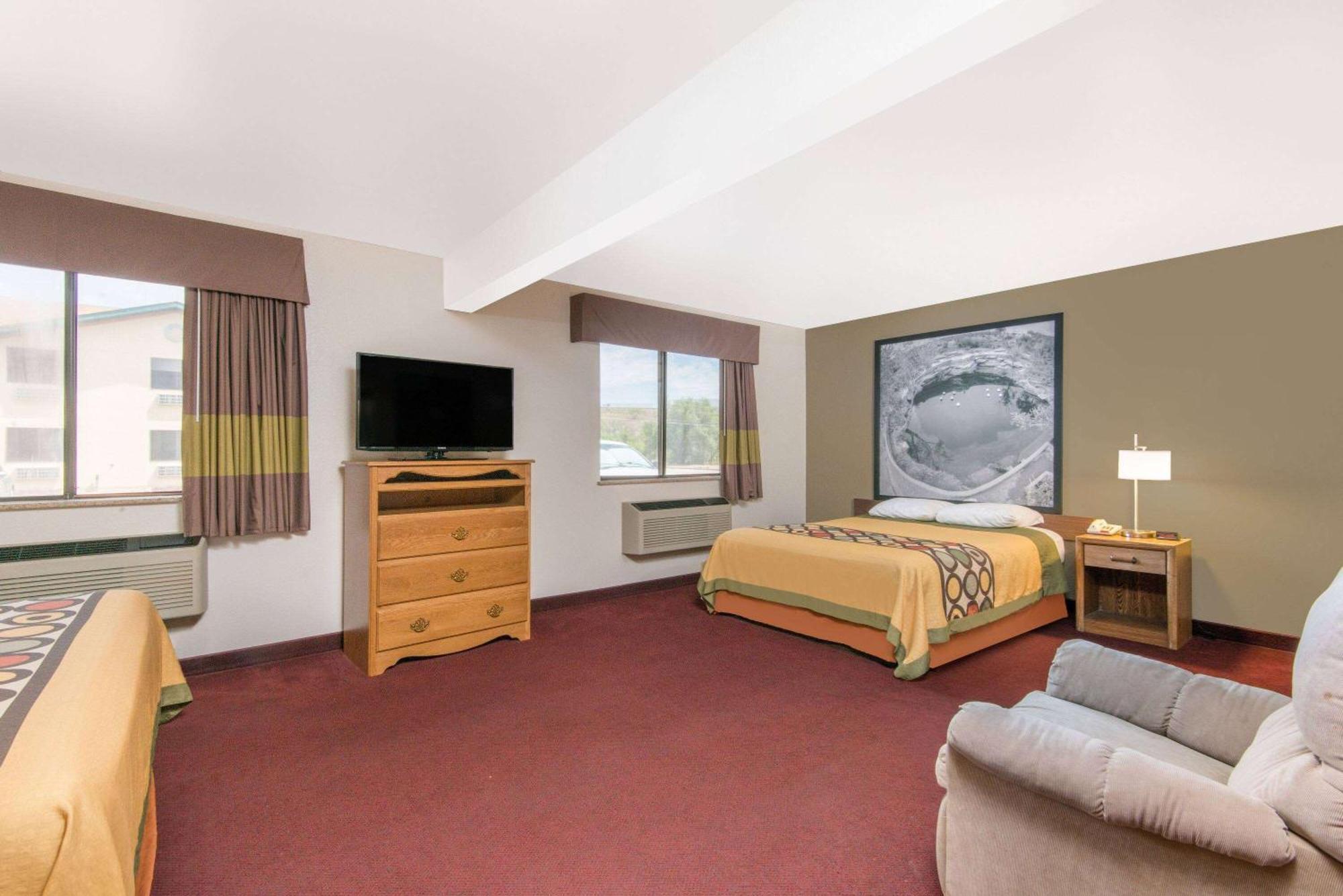 Hotel Super 8 By Wyndham Santa Rosa Exteriér fotografie