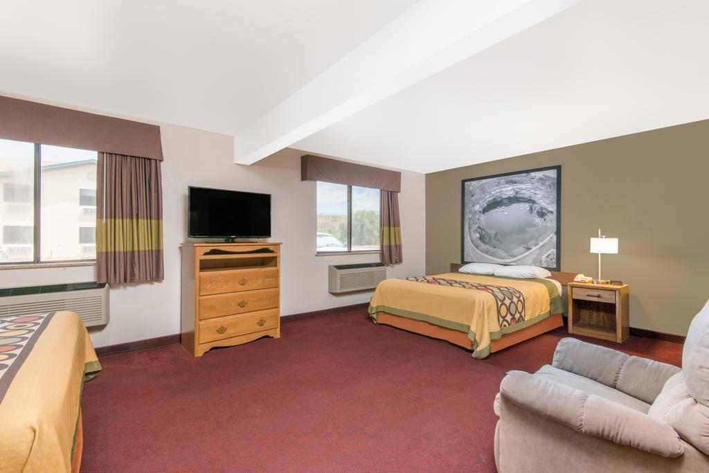 Hotel Super 8 By Wyndham Santa Rosa Exteriér fotografie